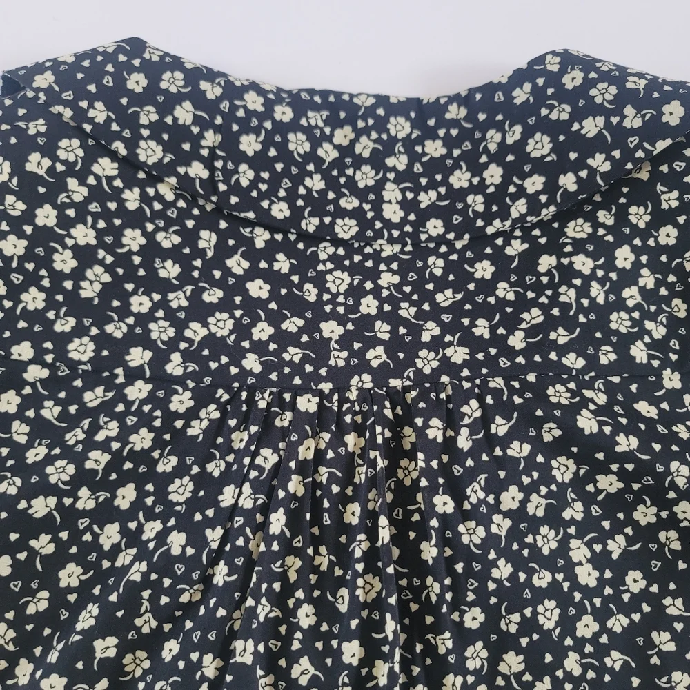 Reformation Black Floral Cropped V-neck Ruffle Blouse, S, Cottagecore Romantic - Picture 11 of 11